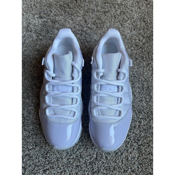 Nike Air Jordan 11 Retro Low Pure Violet Size 6 Women's - Picture 6 of 8